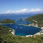 Sea Song Daire Maranovići