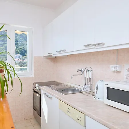 Sea Song * Maranovići